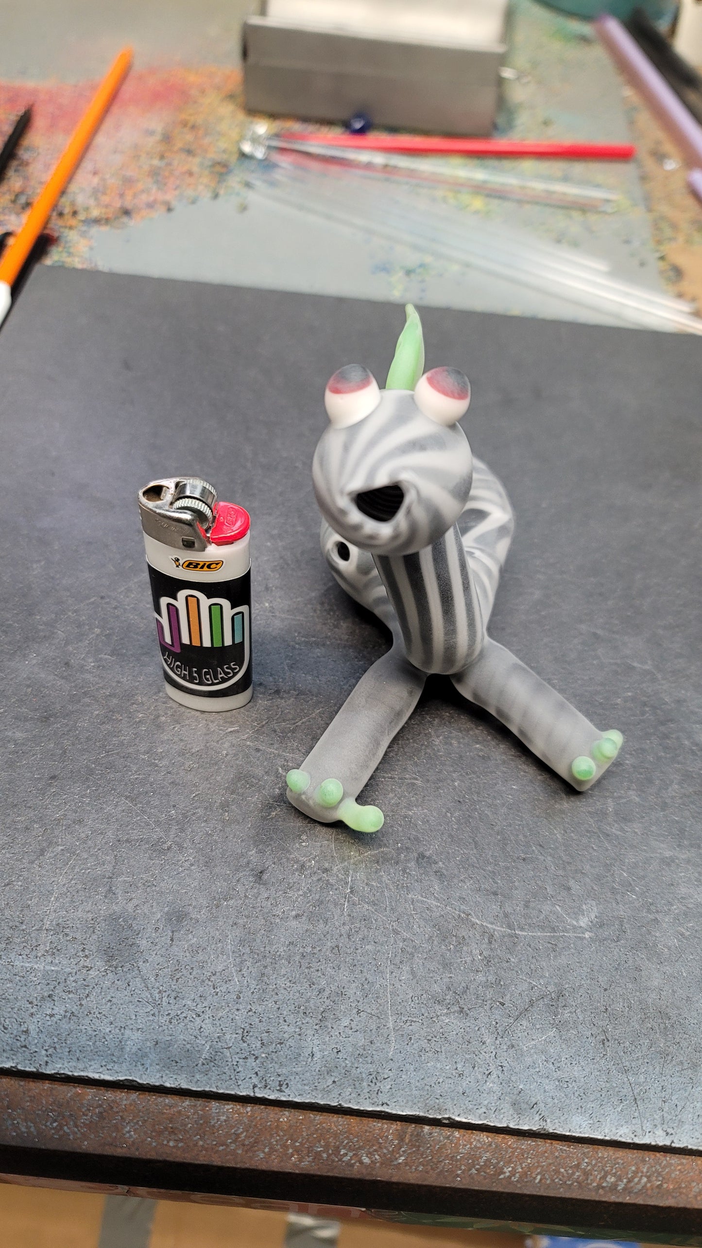 Sandblasted Footsie