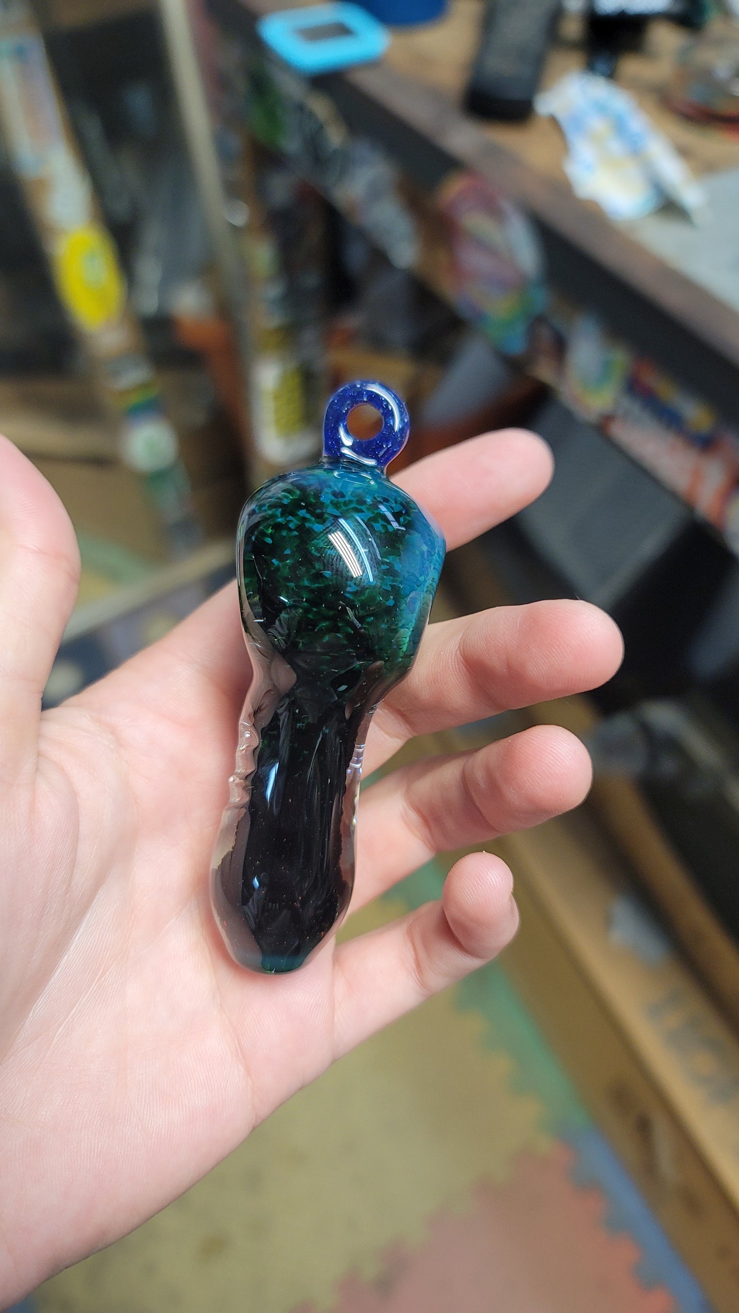 Thick pendant pipe