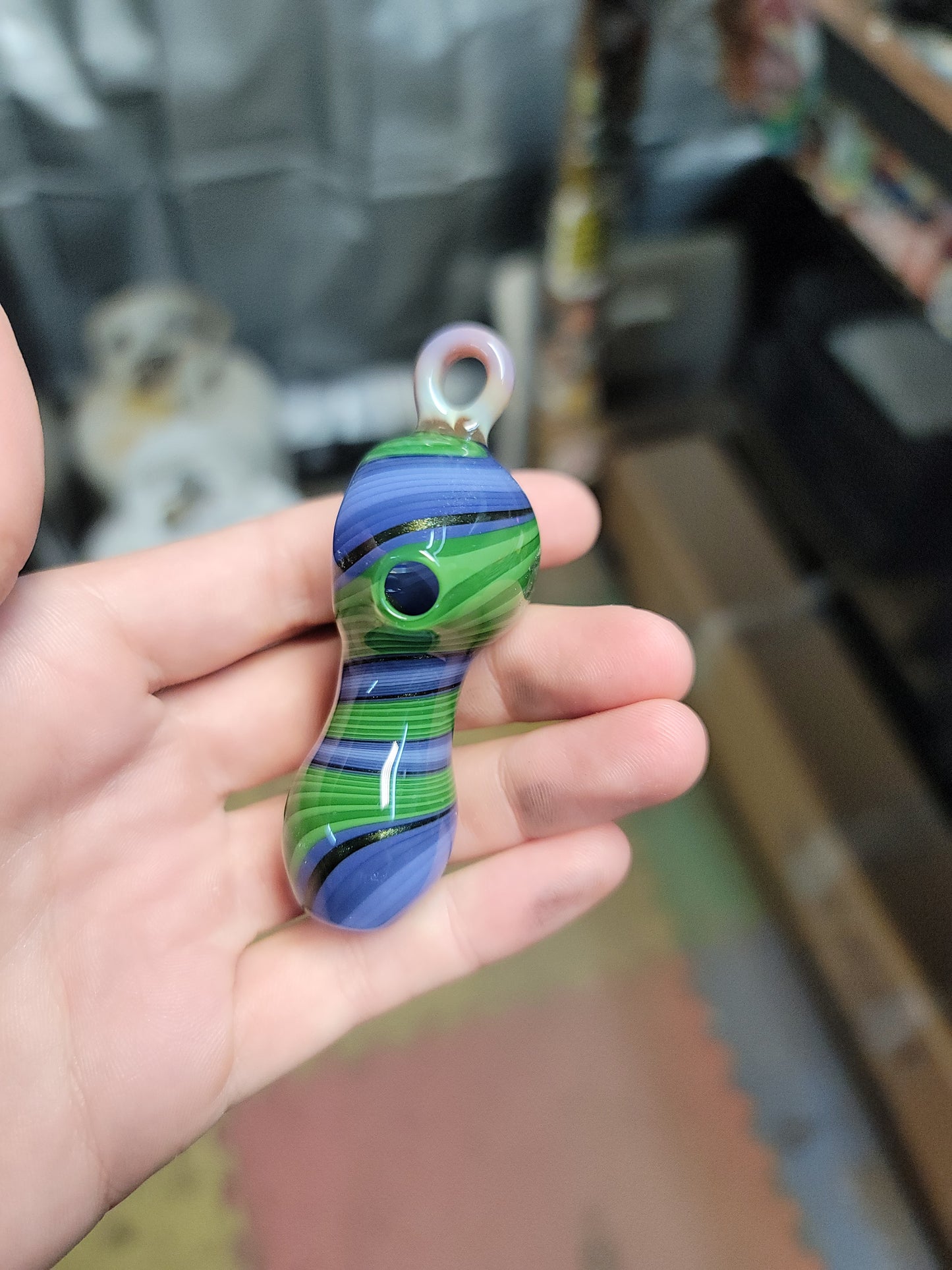 Pipe pendant