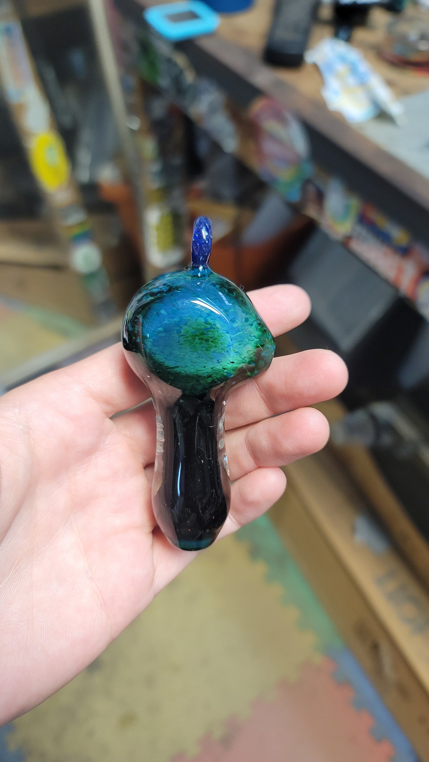 Thick pendant pipe
