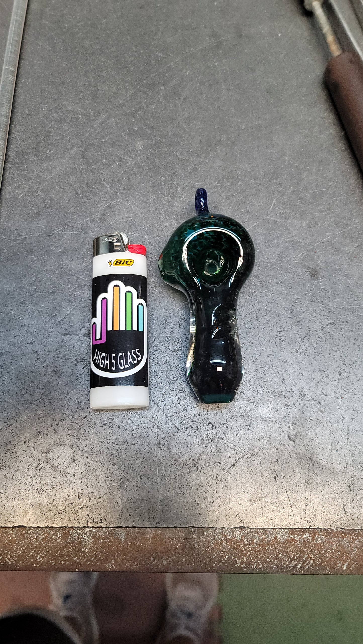 Thick pendant pipe