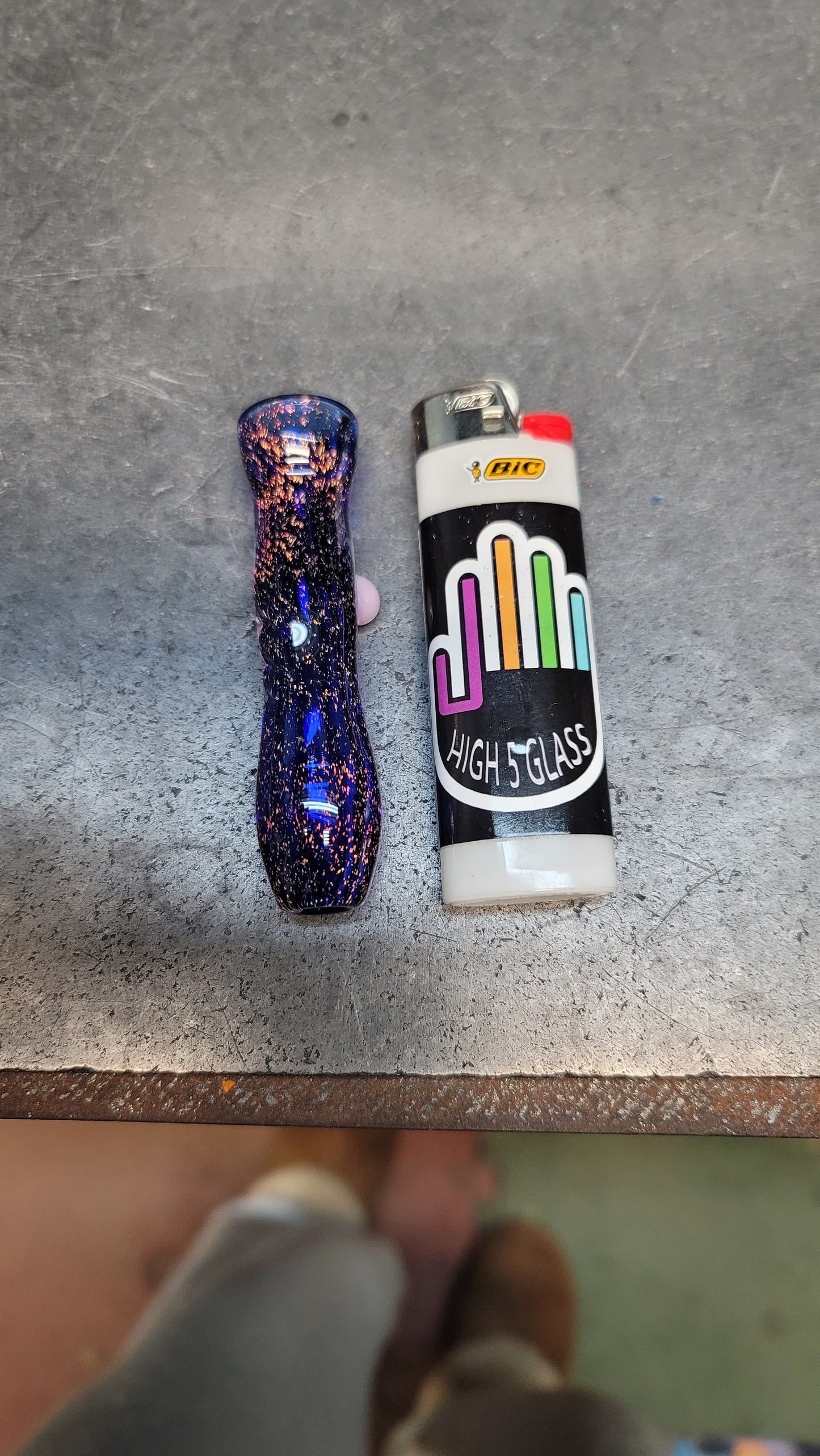 Sparkle chillum with pink dot