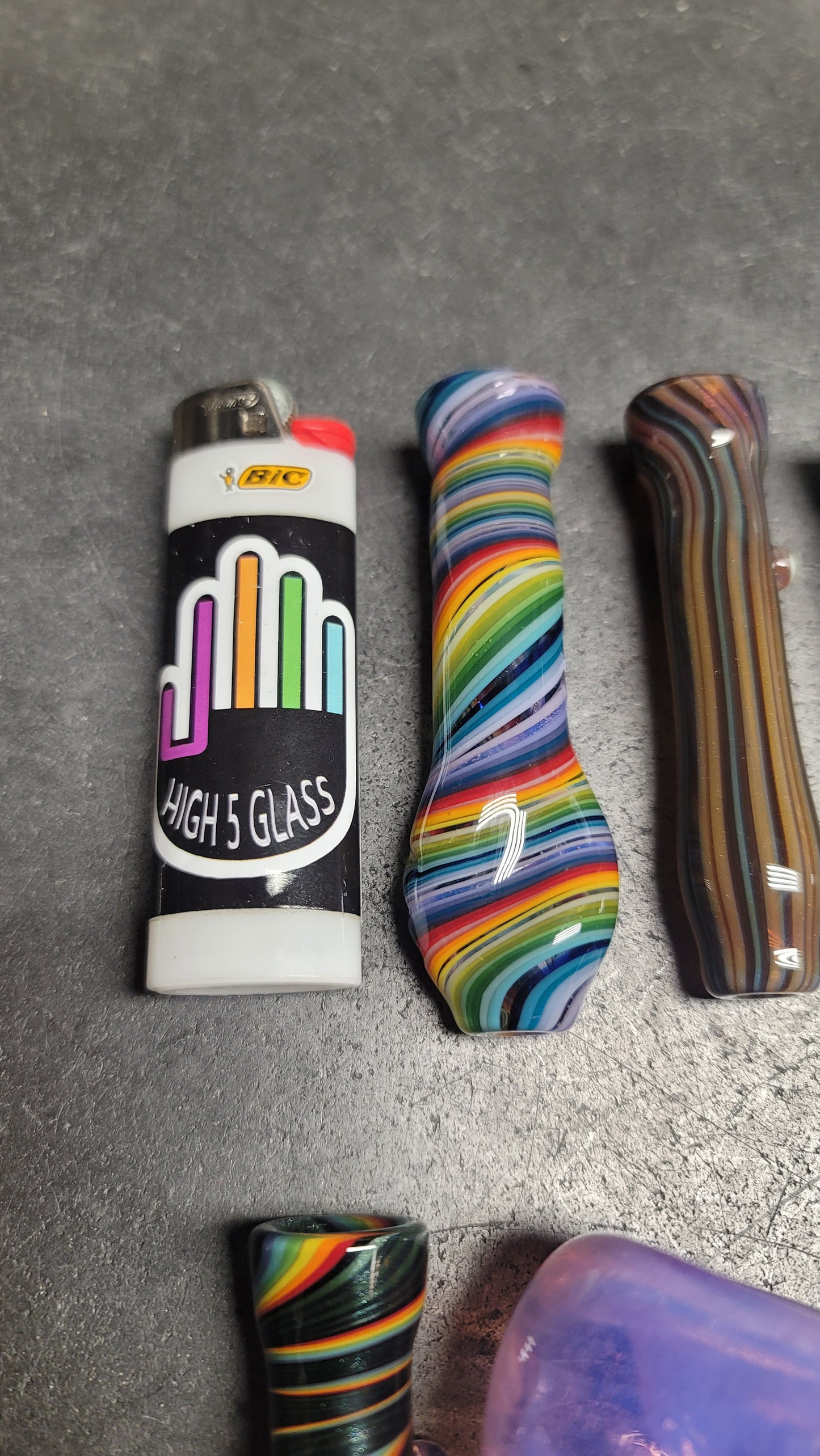 Color bomb chillum
