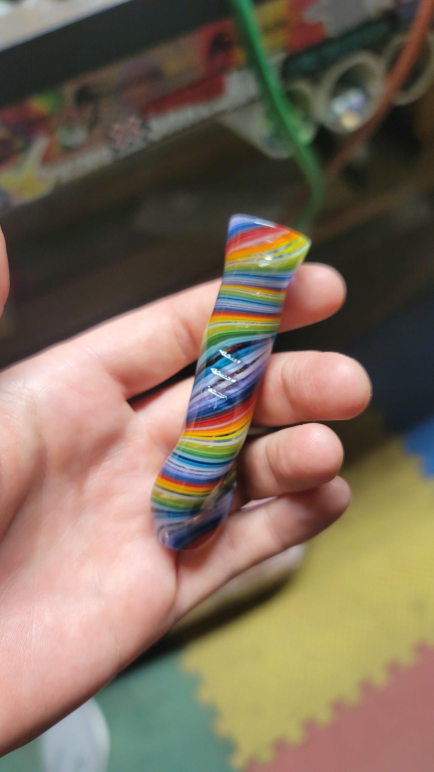 Color bomb chillum