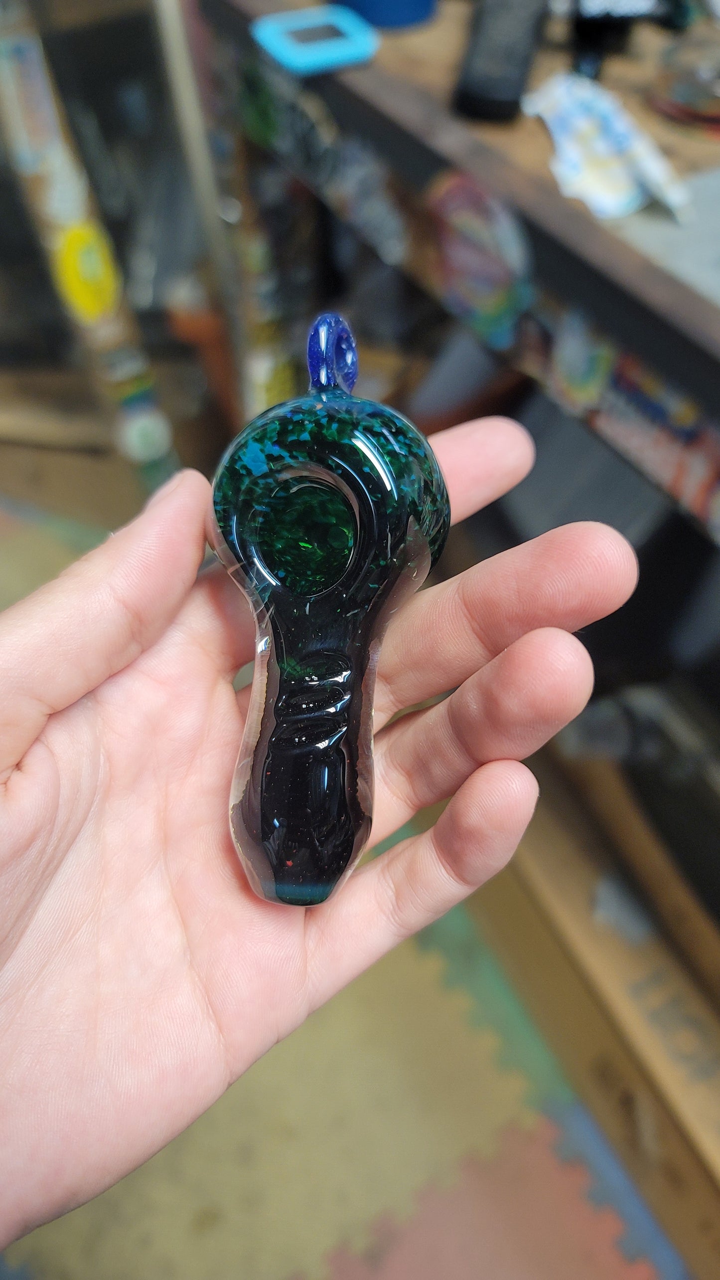 Thick pendant pipe